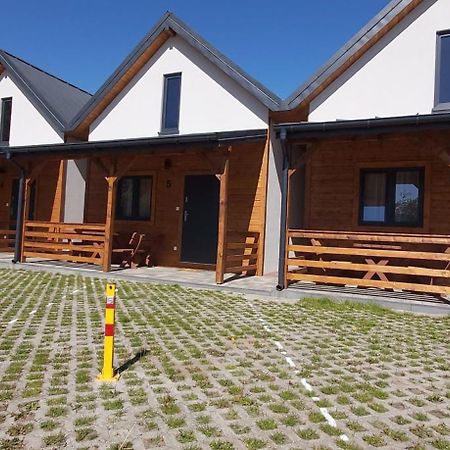 Camping Klif-Nowe Klimatyzowane Domki, 400M Od Centrum Rewala, 30M Od Morza トシェンサチ エクステリア 写真