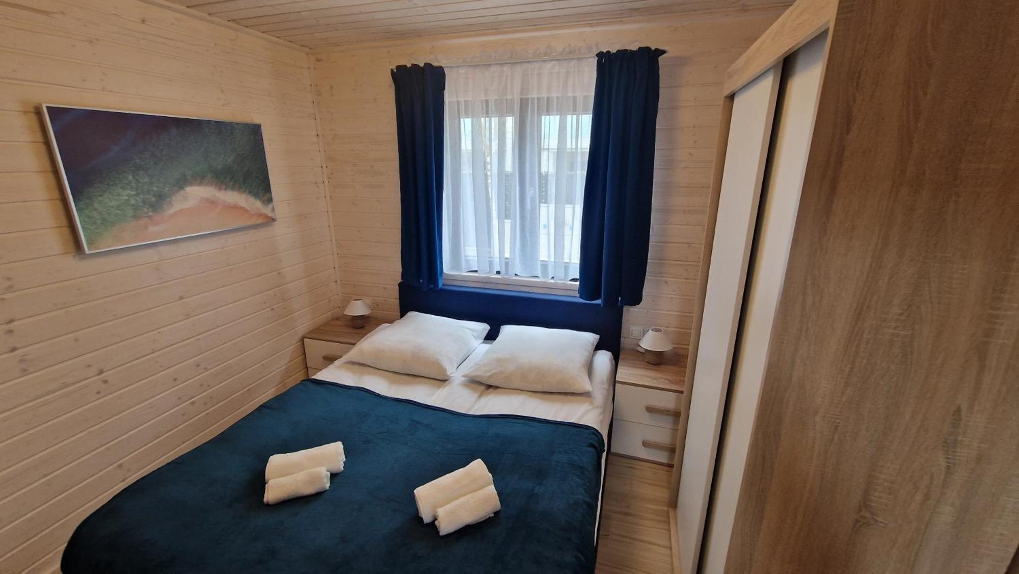 Camping Klif-Nowe Klimatyzowane Domki, 400M Od Centrum Rewala, 30M Od Morza トシェンサチ エクステリア 写真